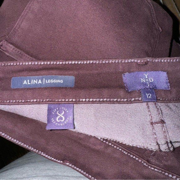 NYDJ Plum Alina Leggings Size 12 - Picture 3 of 3
